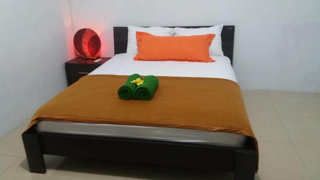 Mawar Homestay Canggu Buitenkant foto